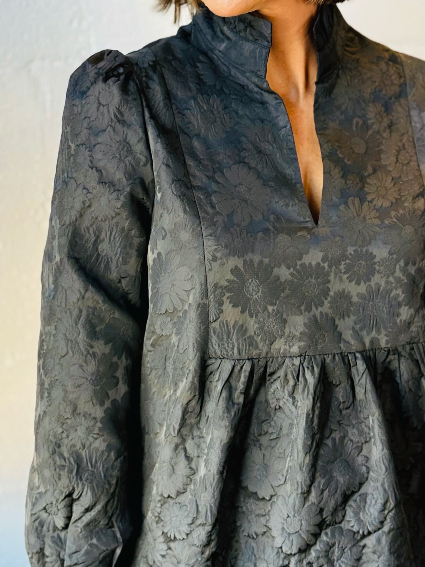 SO CLAIRE BLK TIERED