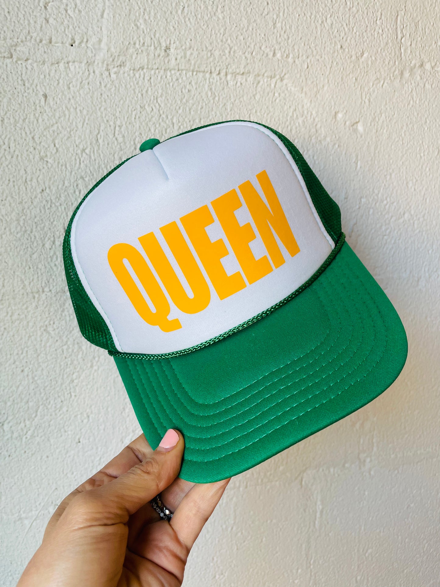 MD QUEEN HAT