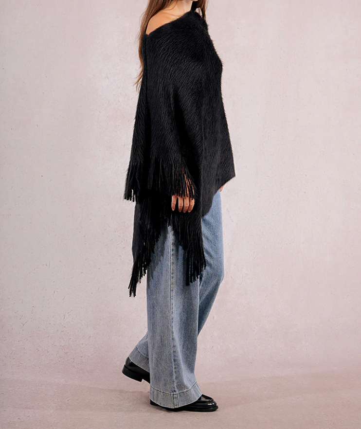 BM BLK PONCHO