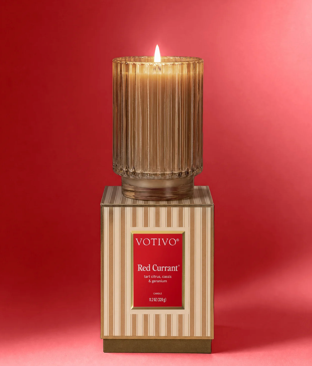 VOTIVO RED CURRANT HOLIDAY CANDLE