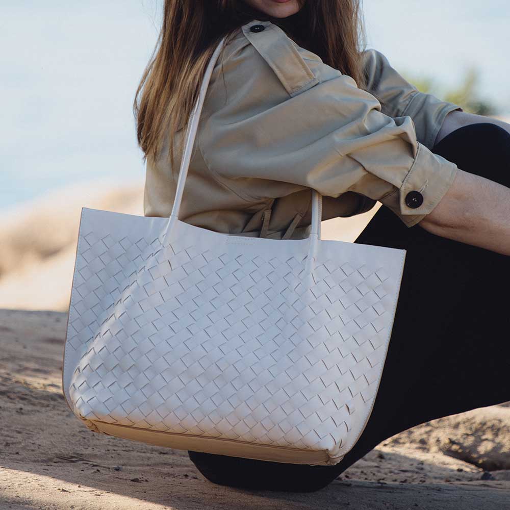 MB Victoria Silver Bag