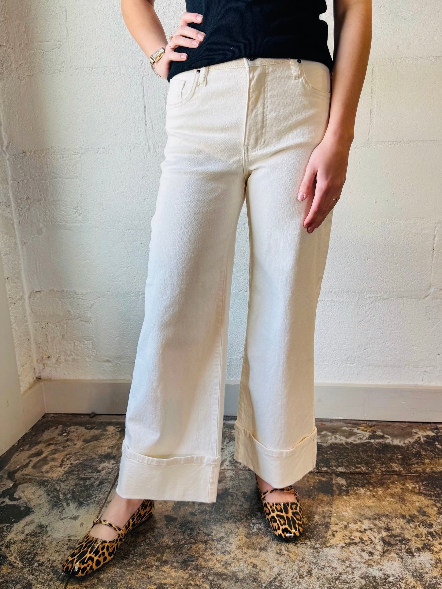 TUK MEG HIGHRISE CANDLE
