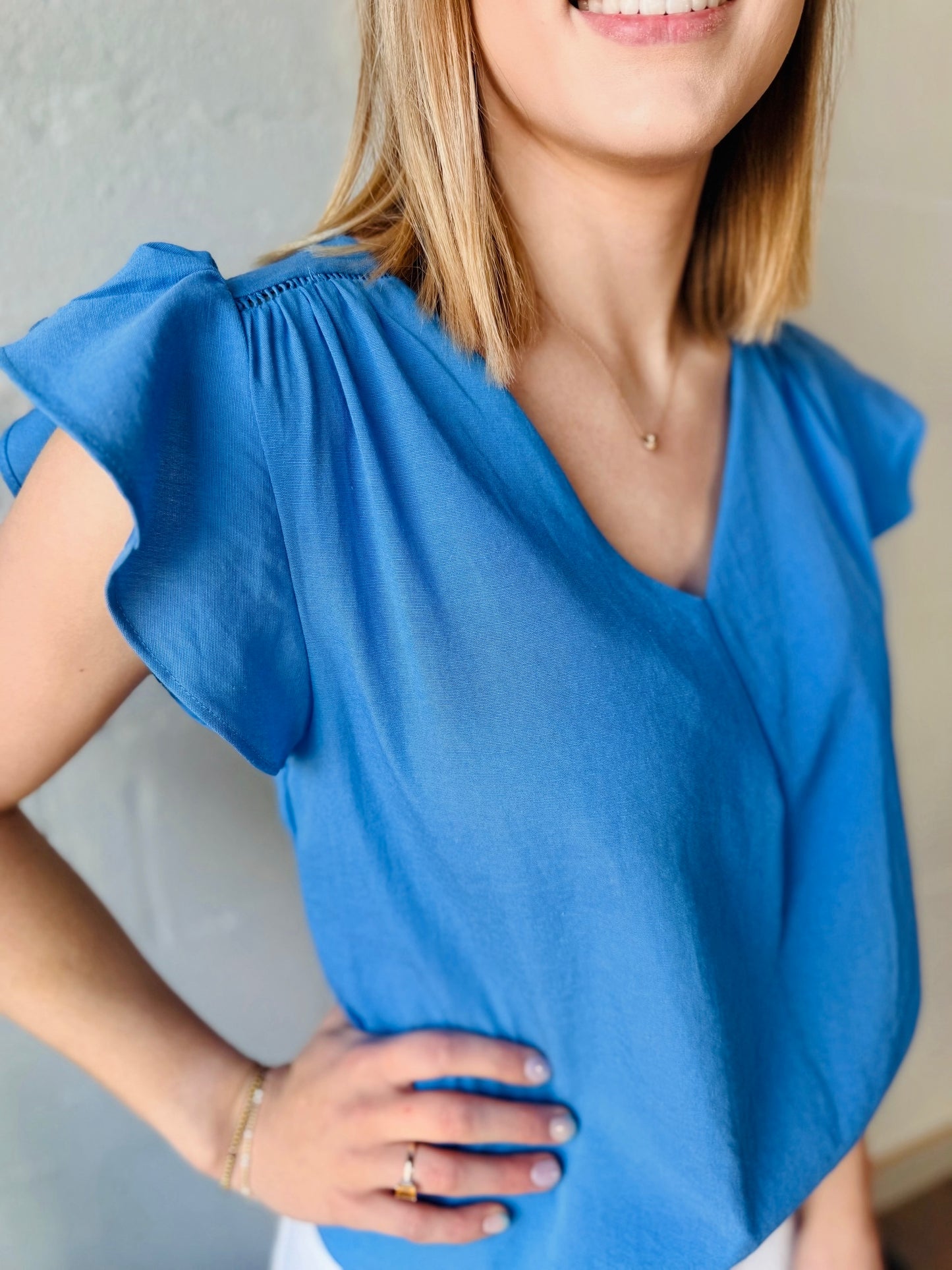 MB WHIT BLUE BLOUSE