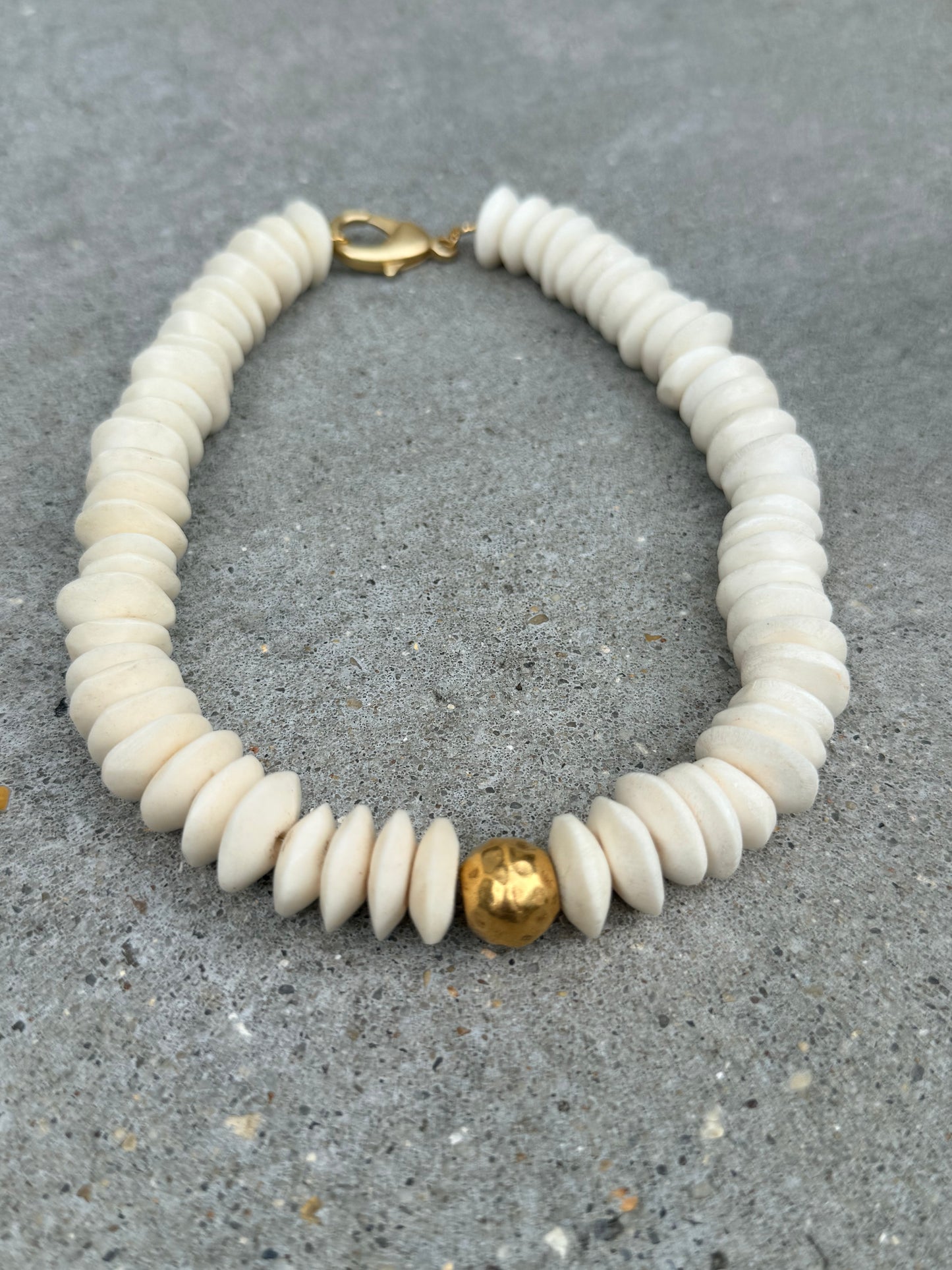 VT HEISHI BEADED NCKLCE