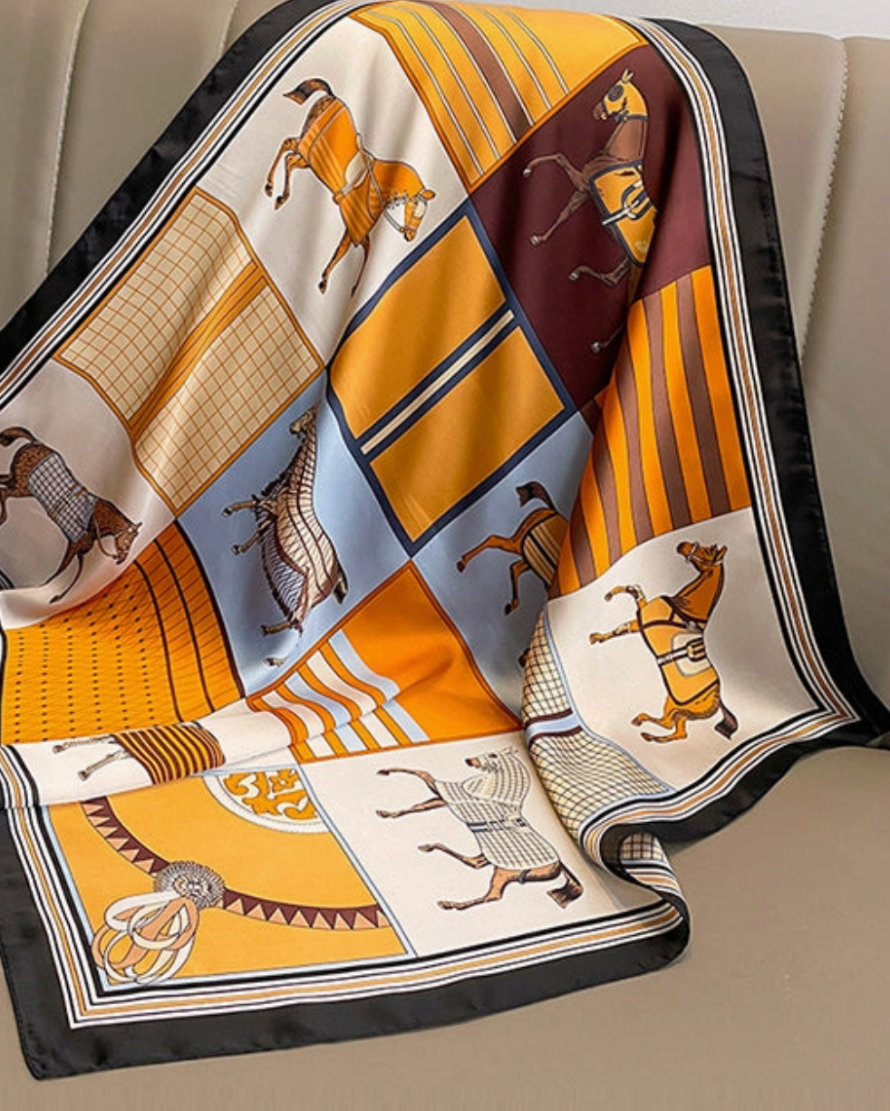 DF ANIMAL PRINT SQUARE SCARF