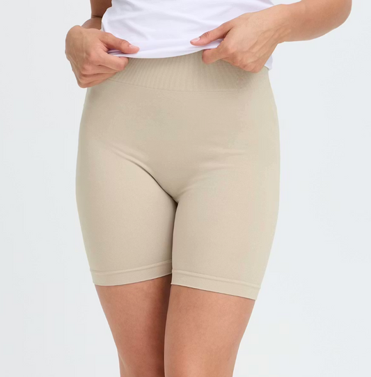BY SHAPEWEAR SHORTS