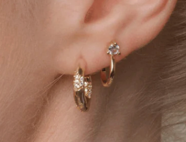KD LAURA HOOPS