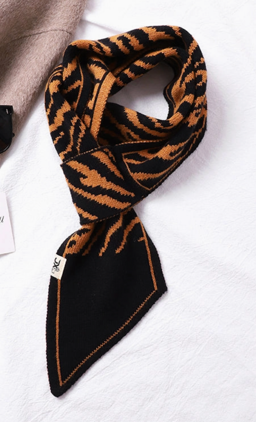 DF TIGER SCARF