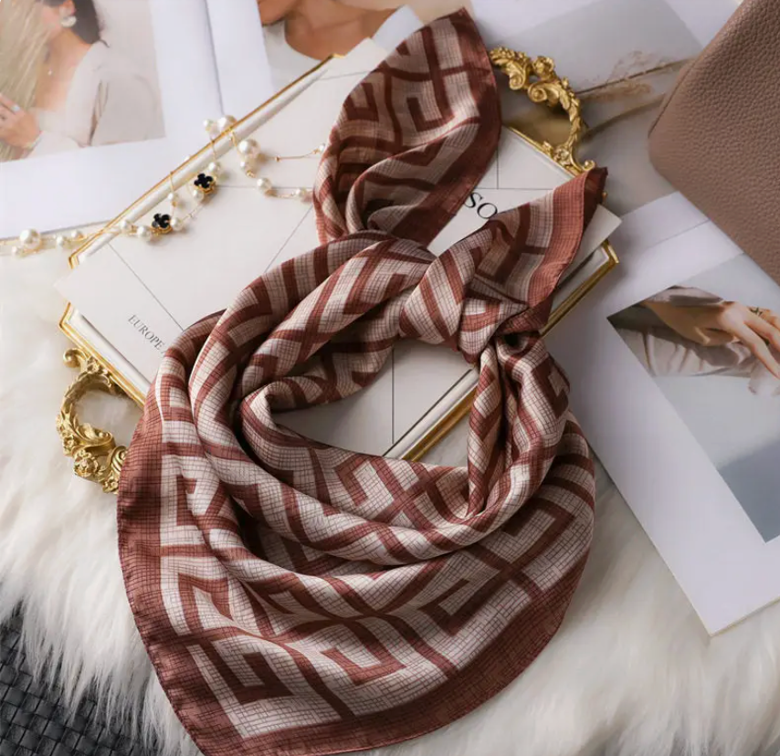 UW MED SCARF