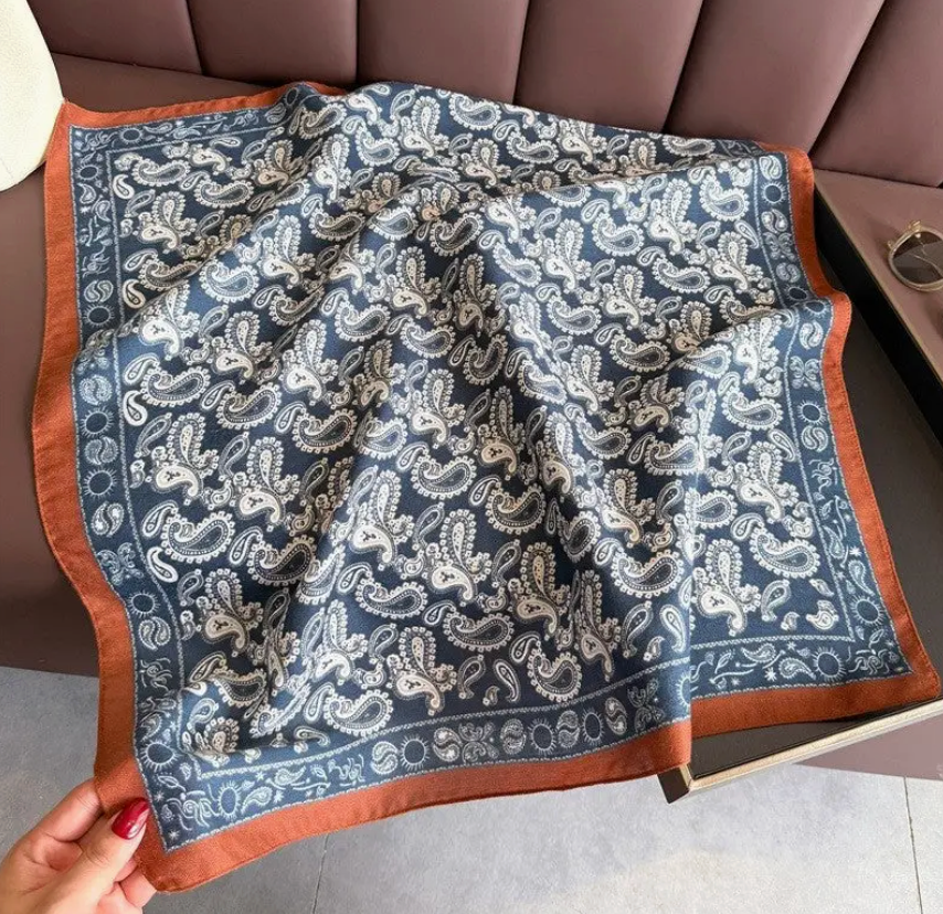 UW MED SCARF